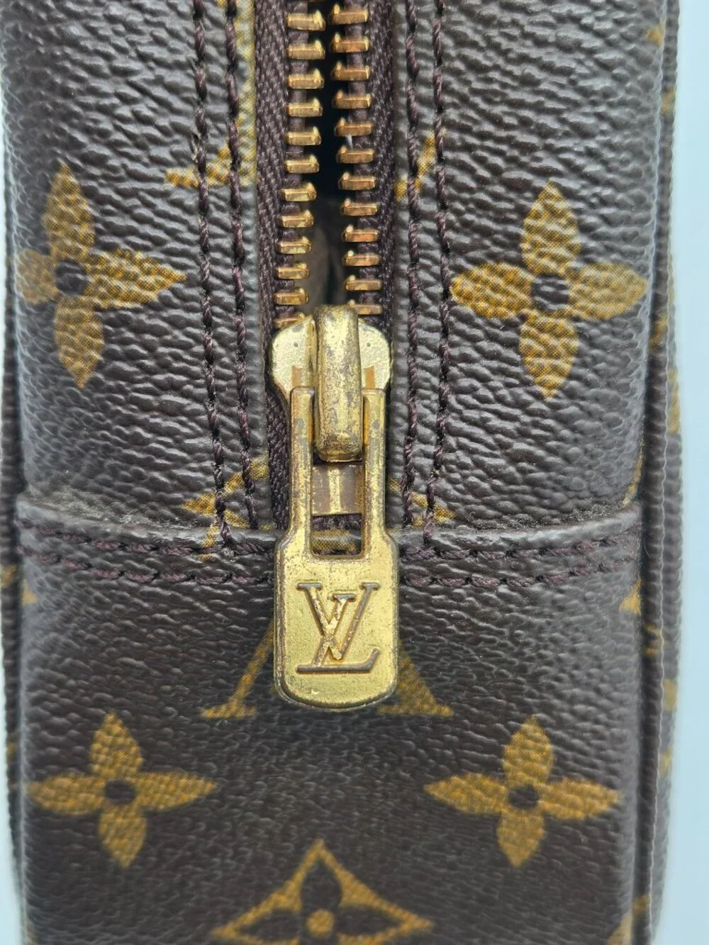 Louis Vuitton Monogram Trousse Toilette 23 Cosmetic Pouch Authentic